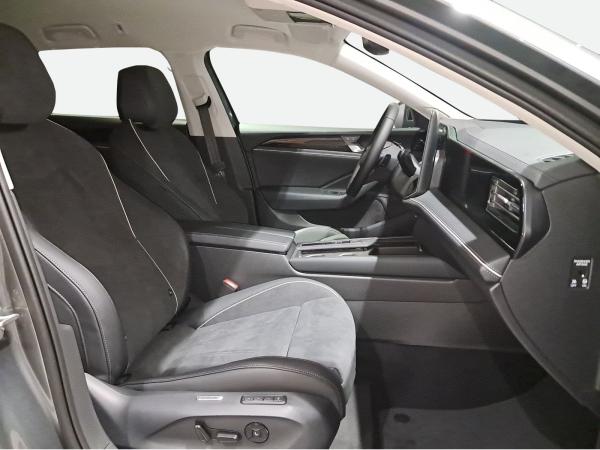 Volkswagen Passat Business 1,5 eTSI DSG | IQ.