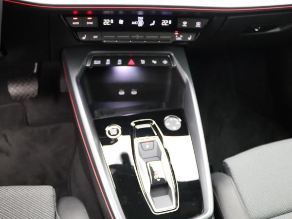 Audi A3 Sportback advanced 35TDI S-tronic / Navi, AHK