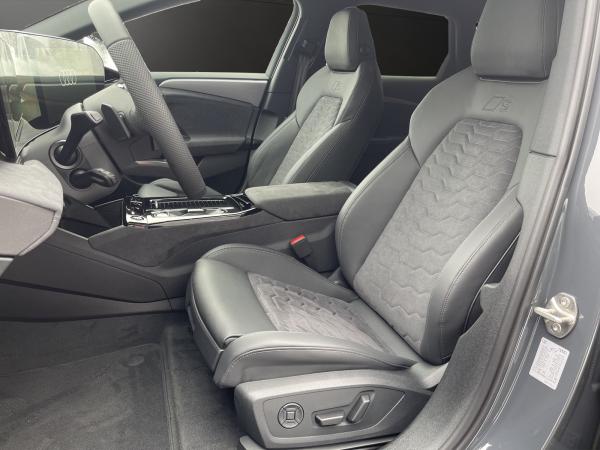 Audi A6 e-tron Avant e-tron quattro Tech pro*AHK*Sline*Luftfahrwerk