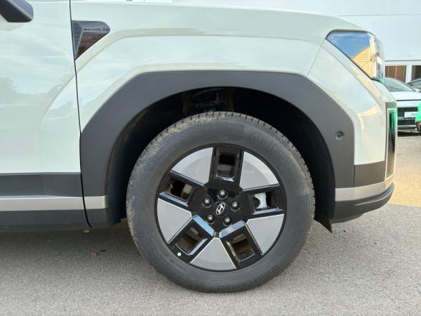 Hyundai SANTA FE INTRO // 4WD // 8-FACH BEREIFT // SOFORT VERFÜGBAR