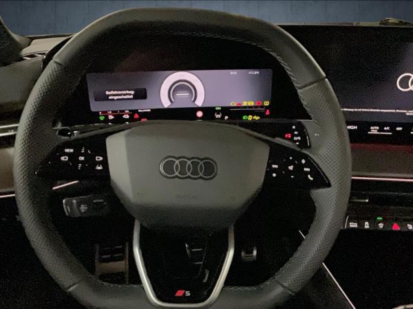 Audi Q3 SUV e-hybrid S tr. LED AHK 19 FLA Cam ParkAss