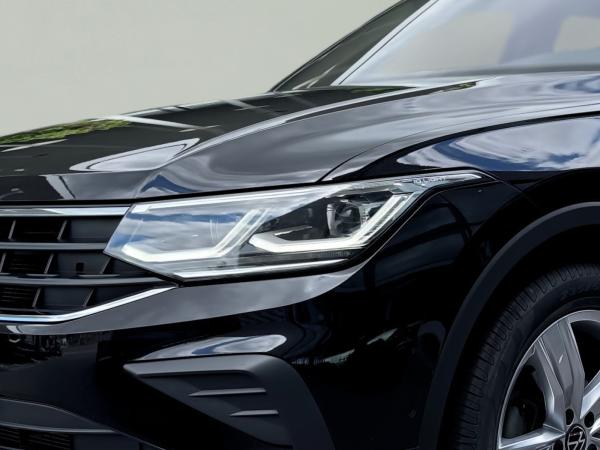 Volkswagen Tiguan 1.5 TSI DSG Life AHK*RFK*NAV*SHZ*PDC