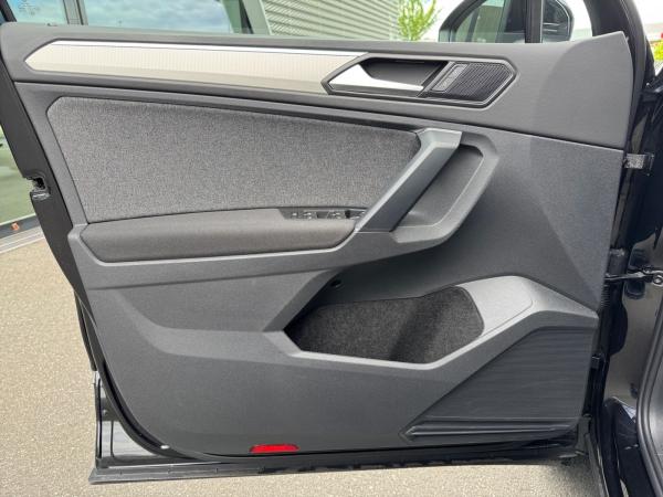 Volkswagen Tiguan 1.5 TSI DSG Life AHK*RFK*NAV*SHZ*PDC