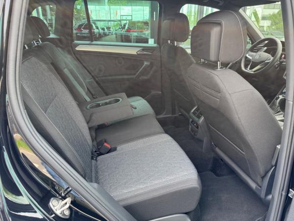 Volkswagen Tiguan 1.5 TSI DSG Life AHK*RFK*NAV*SHZ*PDC
