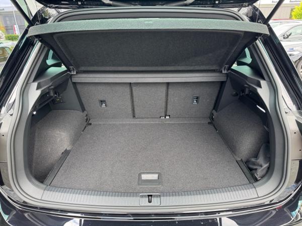 Volkswagen Tiguan 1.5 TSI DSG Life AHK*RFK*NAV*SHZ*PDC