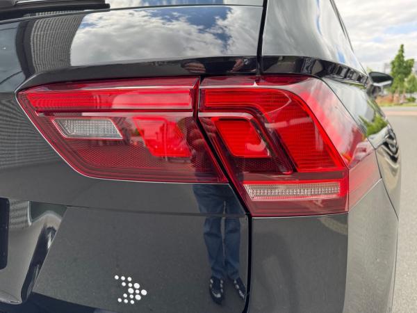 Volkswagen Tiguan 1.5 TSI DSG Life AHK*RFK*NAV*SHZ*PDC