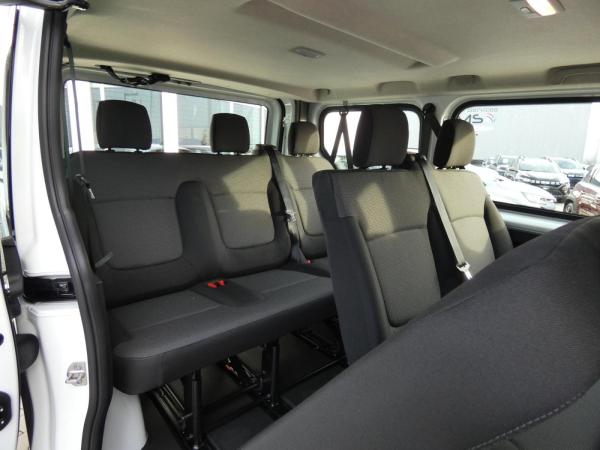 Renault Trafic Combi Ph2 Authentic Blue dCi110 MY25