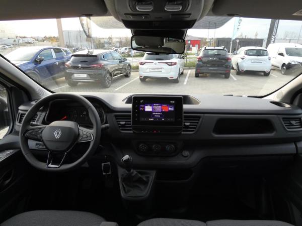 Renault Trafic Combi Ph2 Authentic Blue dCi110 MY25