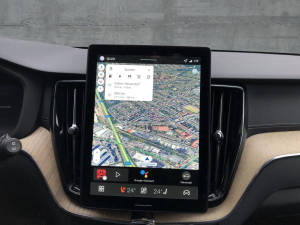 Volvo XC60 T8 AWD Ultra Dark Plug-In (EURO 6e) Klima Volvo XC60 T8 AWD Ultra Dark Plug-In (EURO 6e) Klima