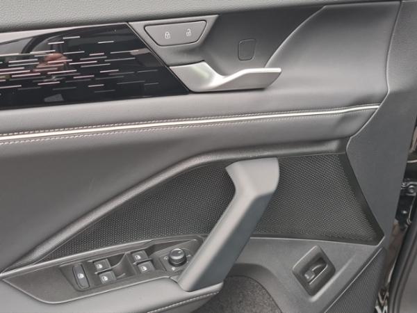 Volkswagen Tayron 2.0 TDI DSG Elegance+MATRIX+AHK+NAVI+WR+5