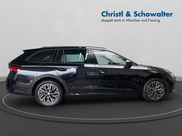 Skoda Octavia Combi 2.0TDI Selection STHG AHK MATRIX