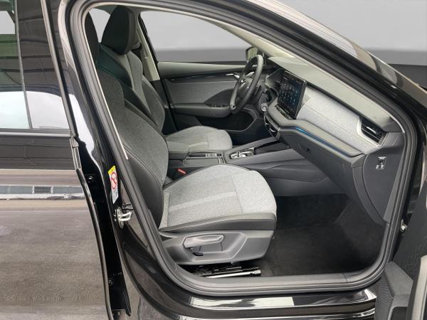 Skoda Octavia Combi 2.0TDI Selection STHG AHK MATRIX