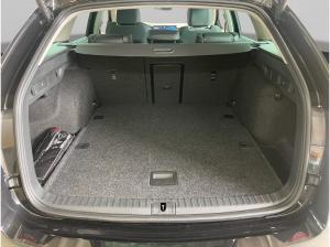 Skoda Octavia Combi 2.0TDI Selection STHG AHK MATRIX