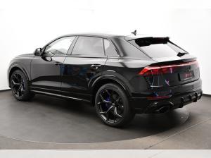 Audi RS Q8 SUV performance tiptronic Keramik Head Up Nachtsichtassistent AHK RS Dynamikpaket