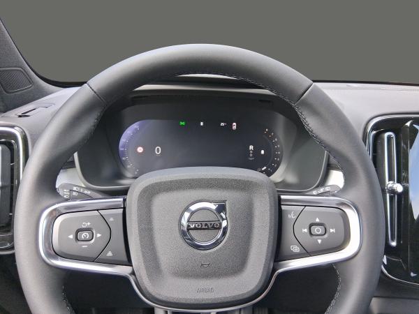 Volvo XC40 B3 Plus Black Edition