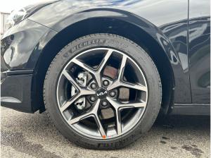 Kia Ceed 1.5 T-GDI Ultimate Edition +LED