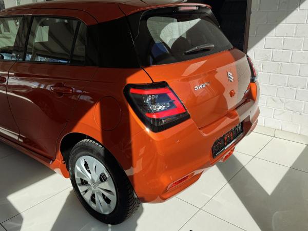 Suzuki Swift Club *kabelloses CarPlay/AndroidAuto*LED*Kamera*PDC*