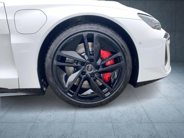 Audi e-tron GT Squattro HUD PANO 21 Laser 360 ACC