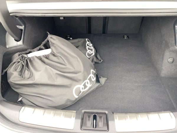 Audi e-tron GT Squattro HUD PANO 21 Laser 360 ACC