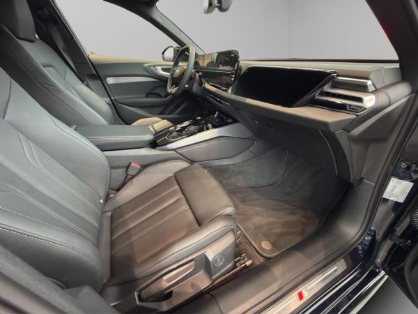 Audi A5 Avant TFSI S line Matrix AHK 360° Tech+