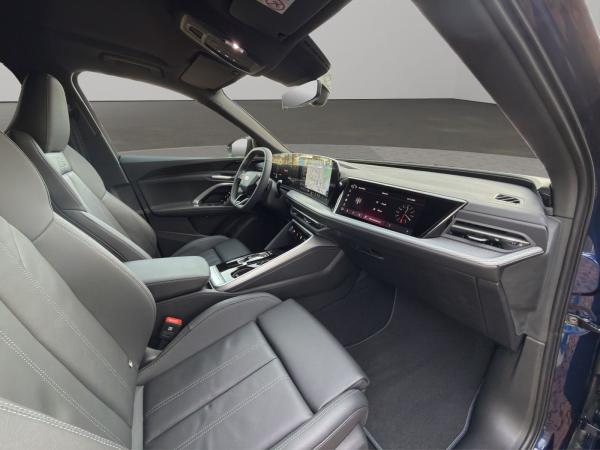 Audi Q5 TFSI S line Matrix Navi 360° AHK 21"