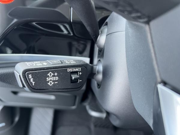 Audi Q3 35 TFSI+ OPTIKPAKET+LED+NAVI+AHK