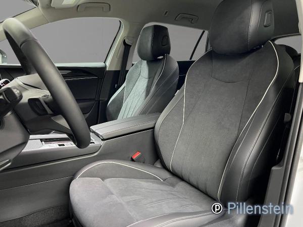 Volkswagen Passat TDI DSG Business AHK+NAVI+HUD+DCC+AREA+17