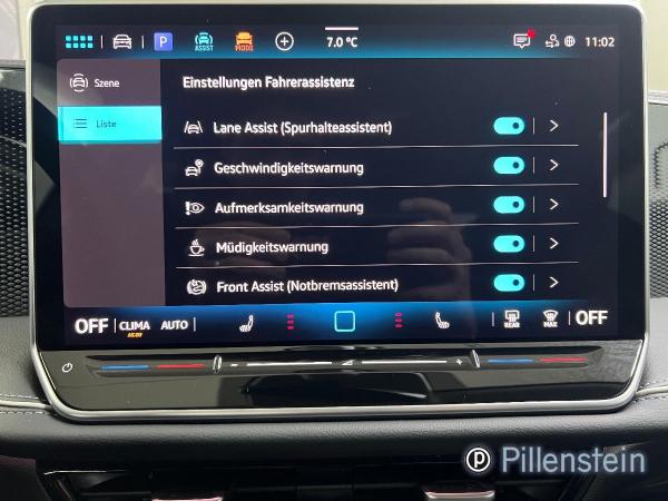 Volkswagen Passat TDI DSG Business AHK+NAVI+HUD+DCC+AREA+17