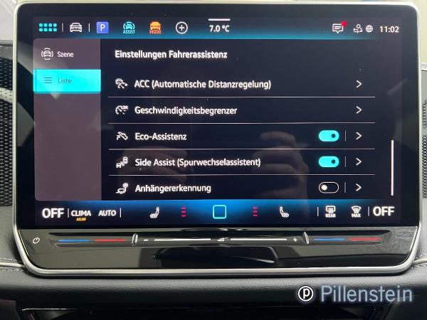 Volkswagen Passat TDI DSG Business AHK+NAVI+HUD+DCC+AREA+17