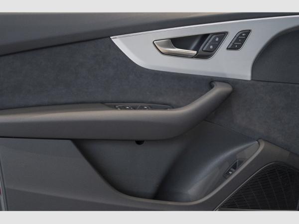 Audi Q7 SUV S line TDI quattro tiptronic UPE 105.255,- incl. Überfüh
