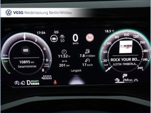 Volkswagen Multivan Style Lang 4Motion DCC AHK TravelAssist