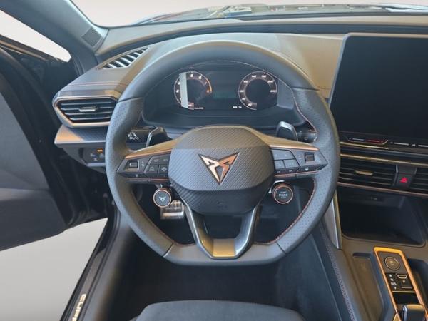 Cupra Leon ST 1.5 TSI DSG Sennheiser AHK Pure Performance Edge Intelligent Dynamic Matrix