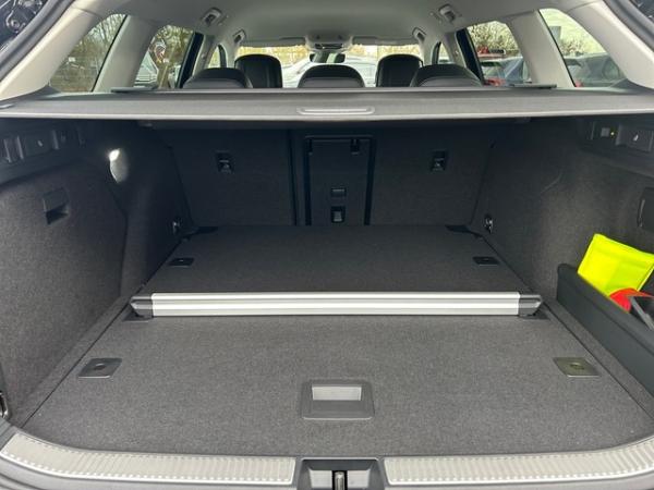 Volkswagen Passat 2.0TDI DSG Business AHK+WR+HUD+IQ.LIGHT+