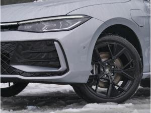 Volkswagen Passat R-Line 1,5 eHybrid DSG AHK,Business,Leder