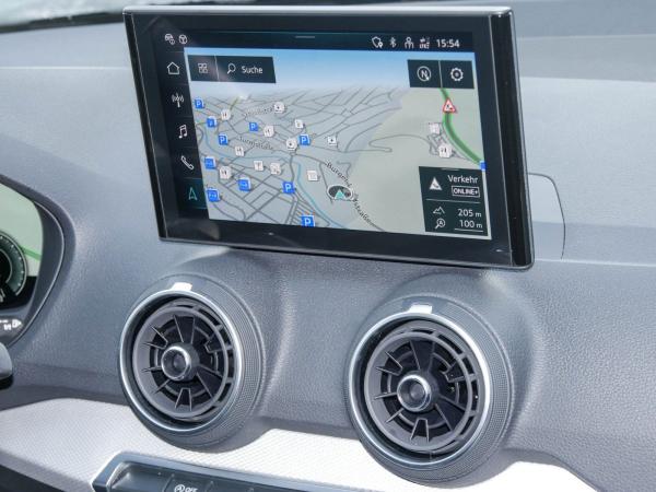 Audi Q2 35 TFSI advanced Matrix AHK Sound Interface