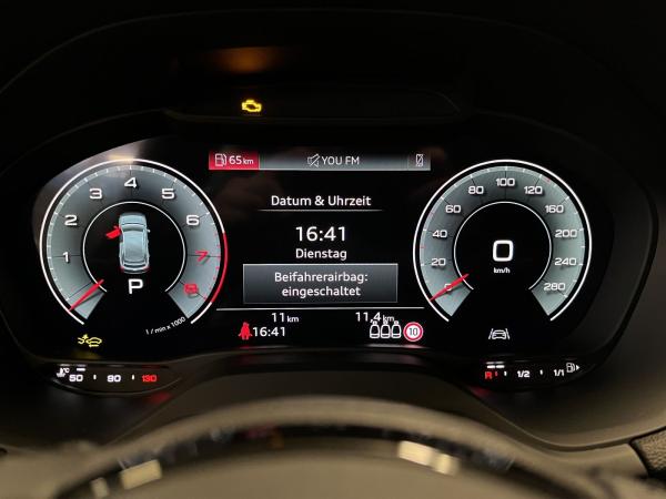 Audi Q2 AHK/Rückfahrkamera/Virt. Cockp. Plus