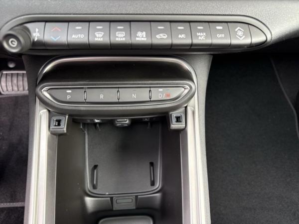 Jeep Avenger Summit 1.2MHEV-OSTER-DEAL-Infotainment-Paket-