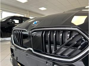 BMW 120 120d M-Sportpaket-Pro 18-Zoll/AHK/HeadUp/360