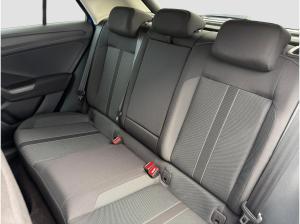 Volkswagen T-Roc Life 1.5 TSI 5JGAR LED ACC Navi