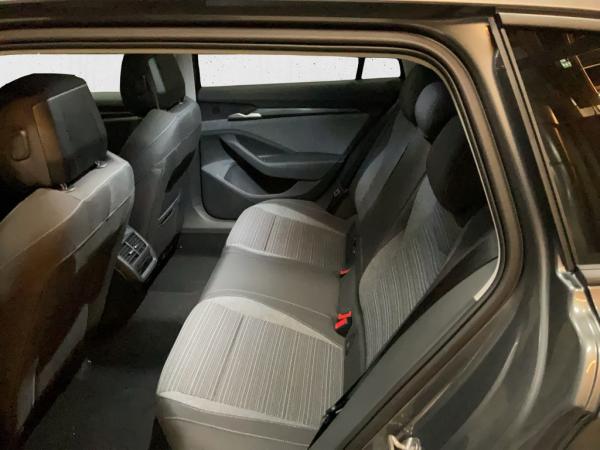 Skoda Superb Combi Selection 1.5 TSI iV Hybrid 🗓️ MÄRZ-KNALLER für Gewerbekunden 🎉 Skoda Superb Combi Selection 1.5 TSI iV Hybrid 🗓️ MÄRZ-KNALLER für Gewerbekunden 🎉