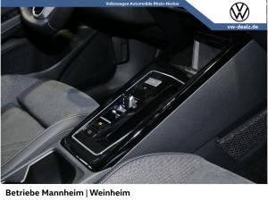 Volkswagen Golf Style 1,5 l eTSI DSG NAVI LED AHK ACC Klima
