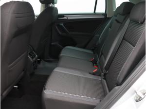 Volkswagen Tiguan Active 1.5 TSI DSG / Navi, App, LED, RFK