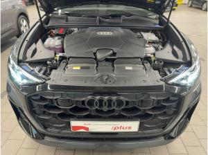 Audi Q8 SUV TFSI e quattro tiptronic