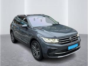 Volkswagen Tiguan Elegance 2,0 l TDI DSG Kamera Navi Standhzg