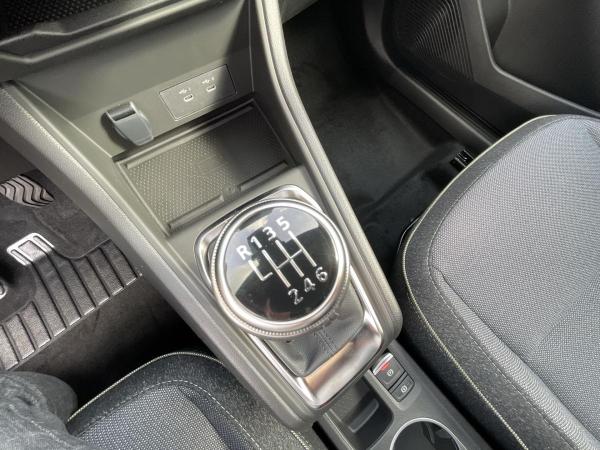 Renault Captur TCe140 Techno Navigation SafetyWinterPaket