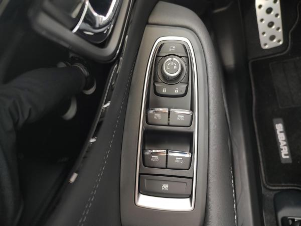 Subaru OUTBACK Outback 2.5i Platinum AWD Automatik