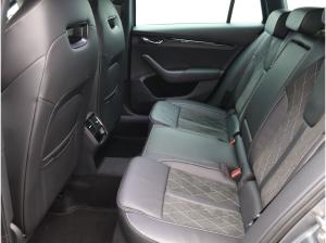 Skoda Octavia Combi RS 2.0 TSI DSG / Matrix, SmartLink