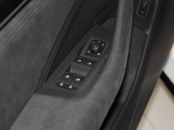 Skoda Superb Combi Sportline 1.5 eTSI DSG