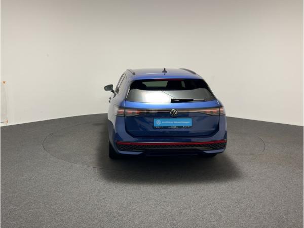 Volkswagen Passat Variant 2.0 TDI DSG R-line CarPlay Black Volkswagen Passat Variant 2.0 TDI DSG R-line CarPlay Black