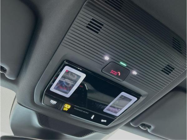 Volkswagen Passat Variant 2.0 TDI DSG R-line CarPlay Black Volkswagen Passat Variant 2.0 TDI DSG R-line CarPlay Black